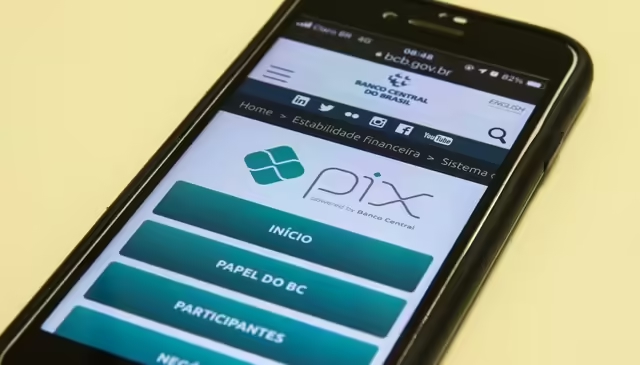 Após repercussão negativa e fake news, governo decide revogar ato sobre fiscalização do Pix