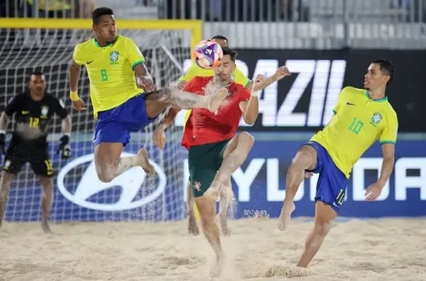 Brasil vence Portugal e vai à final da Copa de futebol de areia