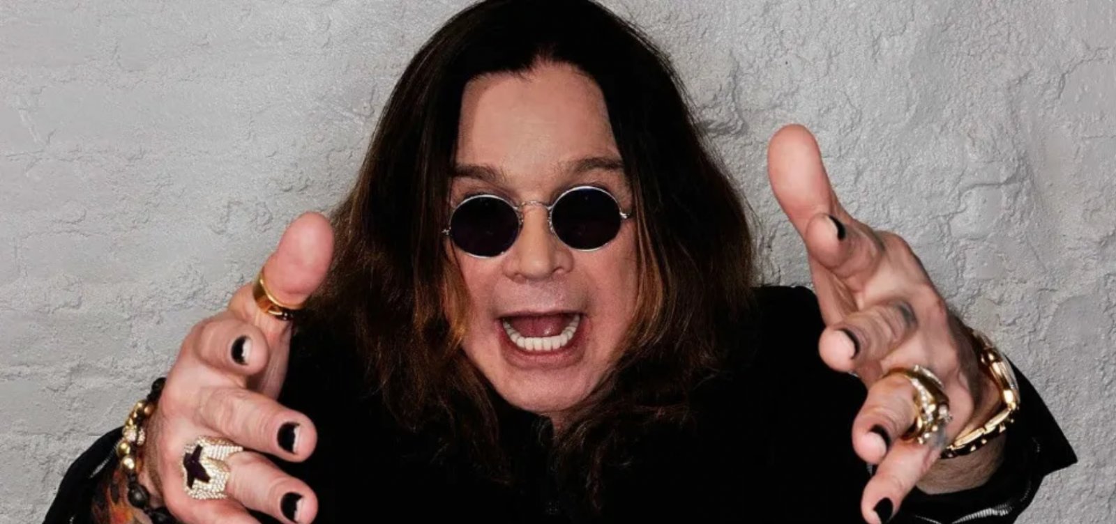 Morre Ozzy Osbourne, vocalista do Black Sabbath, aos 76 anos
