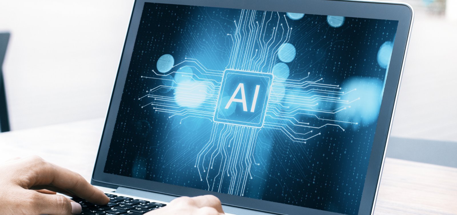 Polícia alerta sobre novo golpe da ligação muda e uso de voz por IA