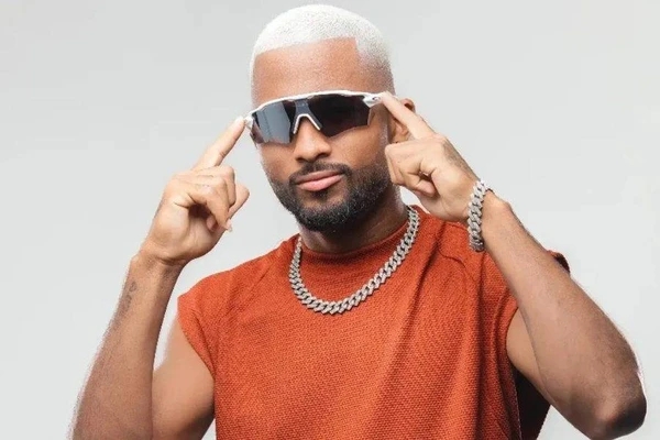 Cantor Zau O Pássaro morre em acidente na BR-116, em Feira de Santana
