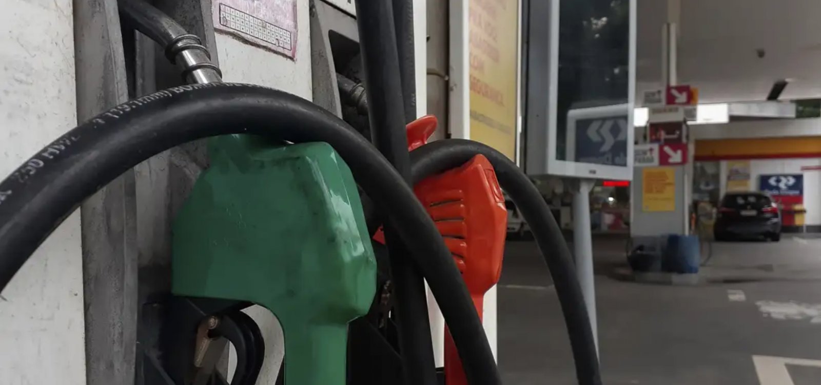 Governo zera tributos federais da gasolina para conter alta dos combustíveis